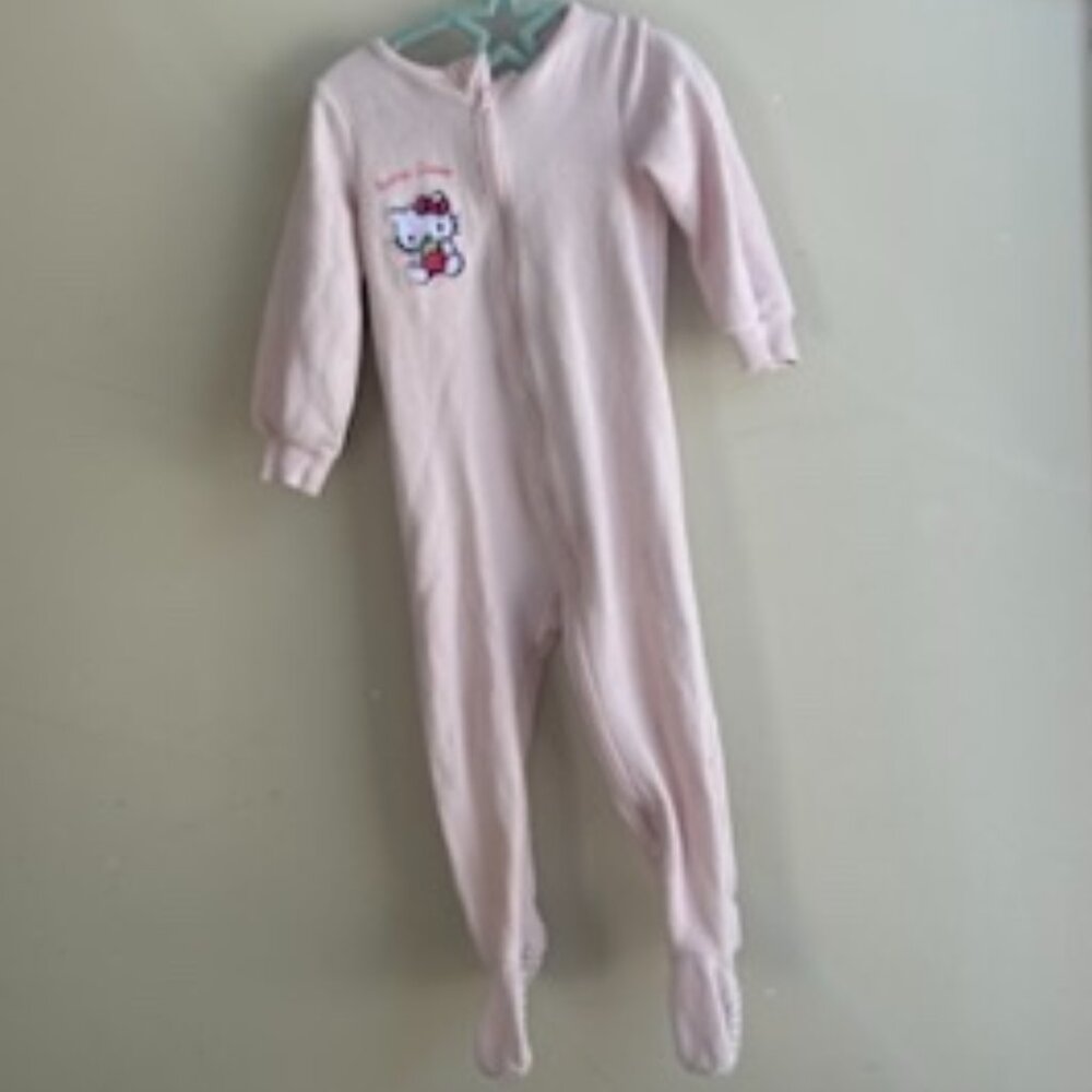 🍓🎀 Sanrio Hello Kitty “Berry Sweet” Sleeper – 18–24M 🎀🍓